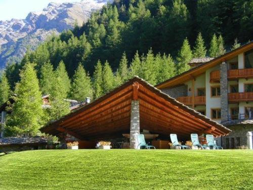 קונייה Eco Wellness Hotel Notre Maison מראה חיצוני תמונה