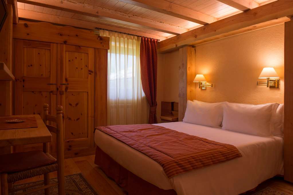 קונייה Eco Wellness Hotel Notre Maison חדר תמונה
