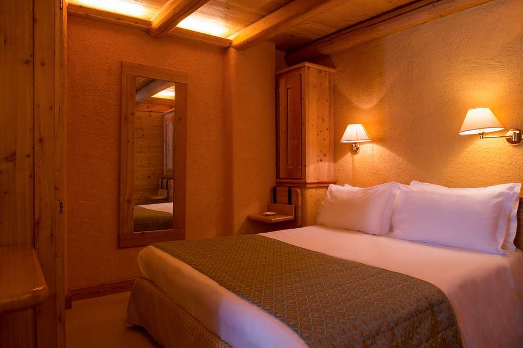 קונייה Eco Wellness Hotel Notre Maison חדר תמונה